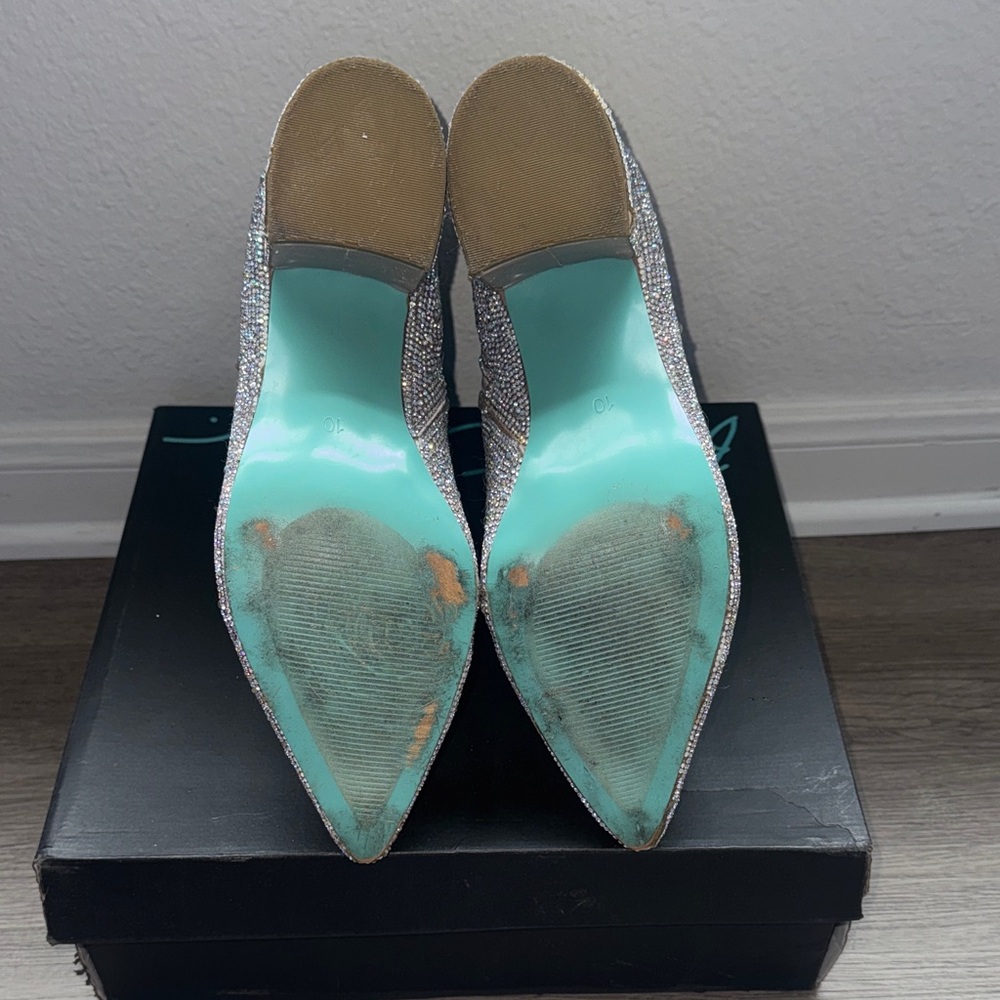 Betsey Johnson Sparkling Silver Ankle Booties - Picture 4 of 6